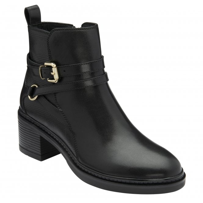 Lotus Women's Dominika Ankle Boots