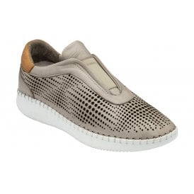 Lotus Women's Lorena Slip-On Shoes