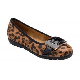 Lotus Women's Tandy Slip-On Pumps